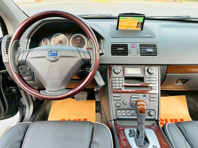 近日入庫【專售XC90柴油】釋出極美總裁版D5優質原版件實車極美~德國坦克  第10張相片