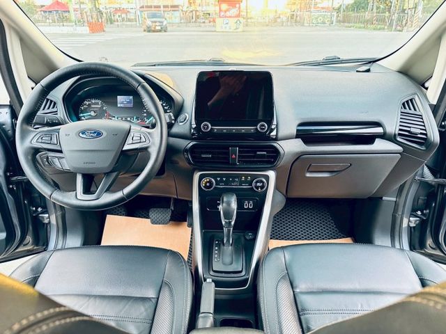 【年份新物超所值底盤安全性超好的小休旅旗艦款】已升級安卓機 頂配模門iKEY定速原廠胎壓偵測 循跡防滑【預約享優惠價】  第11張相片