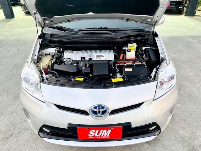 【已收訂感謝 】【新購入最耐用的油電車進口PRIUS1.8優質全車原鈑件】  第13張相片
