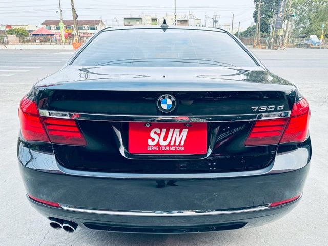 【新入庫730d實車漂亮內裝有近9成新極美小改款30d引擎更安靜極美優良認證車】  第4張相片