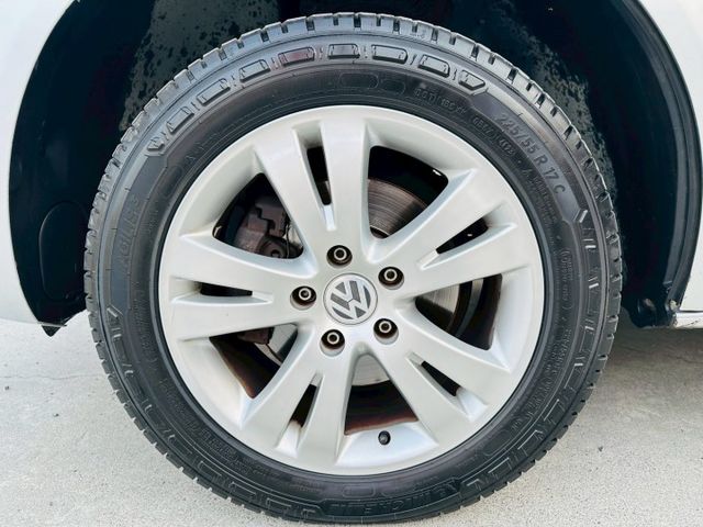 【車主原廠保養車況很優良無須再整理可直接環島】2016年9座優質全車原鈑件認證車  第19張相片