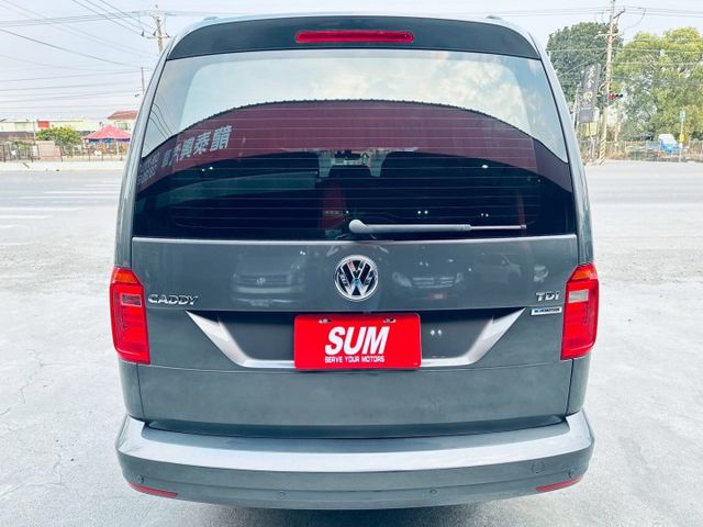 【新購入漂亮灰色2016新改款2.0柴油大7人座】車況很優良無須再整理可直接環島  第5張相片