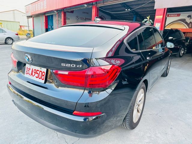 【新購入實車極美520dGT漂亮後期全車95%保留原漆~用心呵護原廠保養紀錄 】  第4張相片
