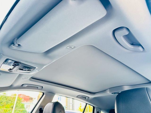 【新購入實車極美520dGT漂亮後期全車95%保留原漆~用心呵護原廠保養紀錄 】  第9張相片