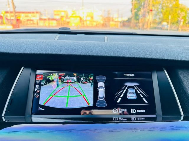 【新購入實車極美520dGT漂亮後期全車95%保留原漆~用心呵護原廠保養紀錄 】  第12張相片