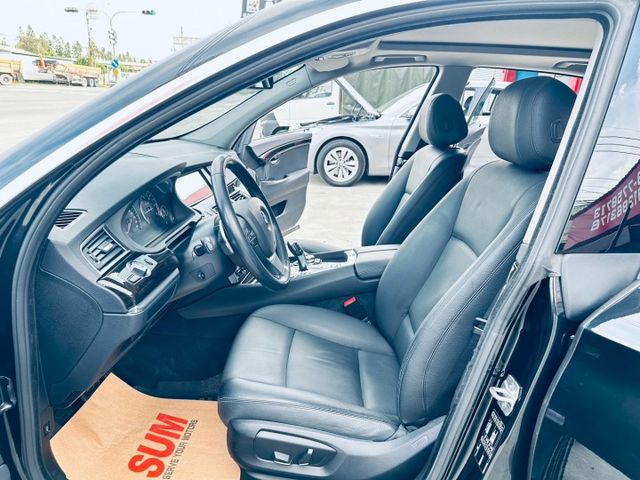 【新購入實車極美520dGT漂亮後期全車95%保留原漆~用心呵護原廠保養紀錄 】  第9張相片