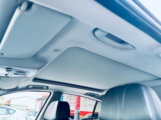 【稀少530dGT好爸爸旅行車】配備滿有摸門吸門四區恆溫~30d動力升級St2階強勁大扭力等同35d又省油  第14張相片