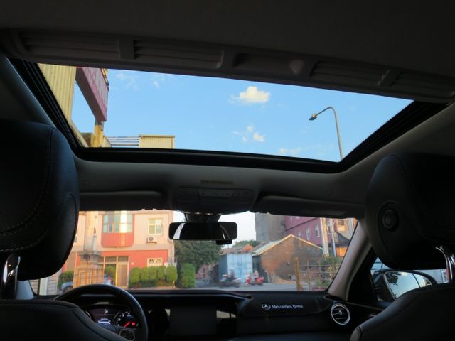 剛入庫/正中華賓士代理/配備齊全/少開實跑114500公里  第12張相片