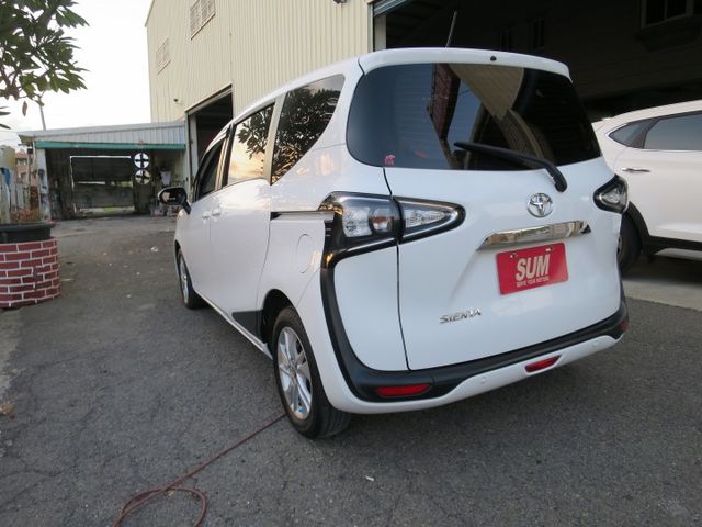 1800CC/I-KEY摸門/4安全氣曩/恆溫/ABS/  第6張相片