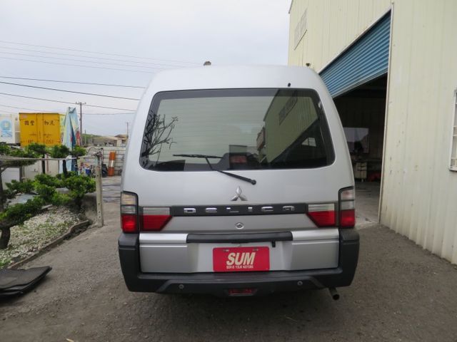 客貨車8人座  第4張相片