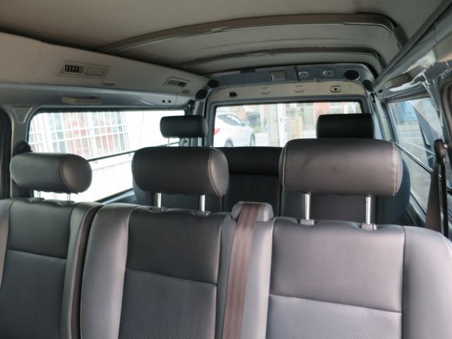 客貨車8人座  第12張相片