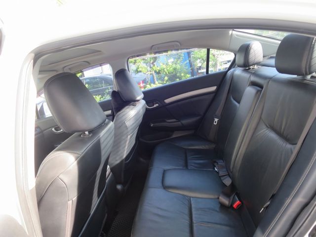 CIVIC  第9張相片