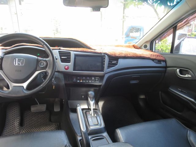 CIVIC  第10張相片