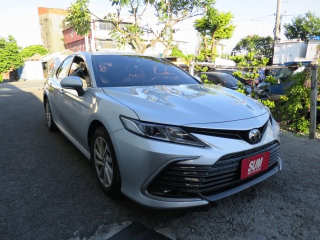進口尊爵版I-KEY~車門感應~雙電動椅~9氣曩~定速~ACC跟車~車道偏移~盲點偵測  第3張相片