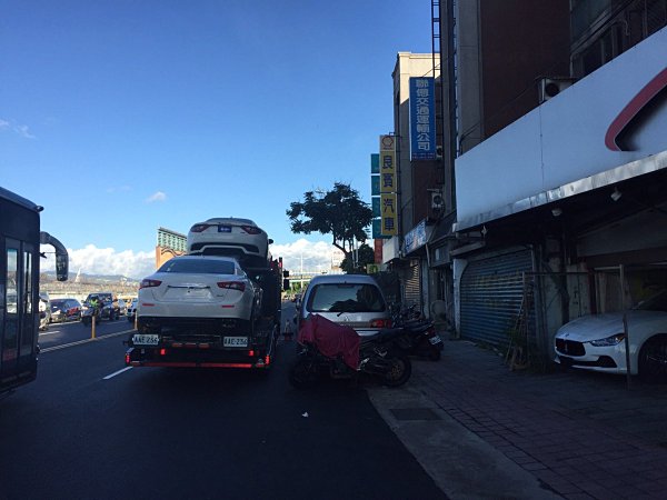 改大輪車業2016 MASERATI GHIBLI SQ4白色紅內裝無敵配備現車  第4張相片