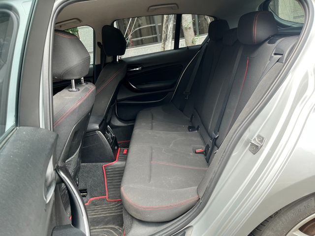BMW寶馬 116I  第6張相片