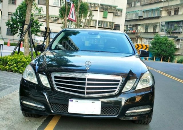 M-BENZ賓士 E300  第1張相片