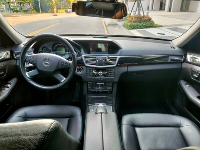 M-BENZ賓士 E300  第4張相片
