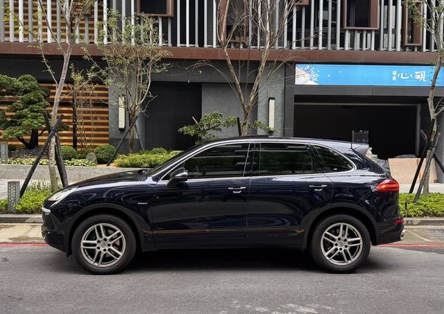 PORSCHE保時捷 CAYENNE  第3張相片