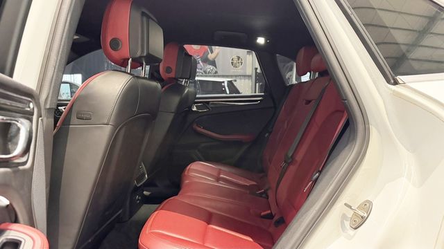 PORSCHE保時捷 MACAN S  第11張相片
