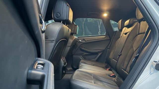 PORSCHE保時捷 MACAN  第7張相片