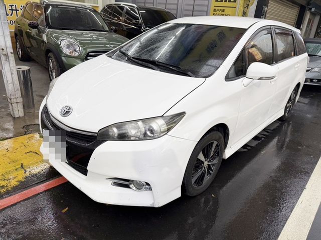 TOYOTA豐田 WISH  第3張相片