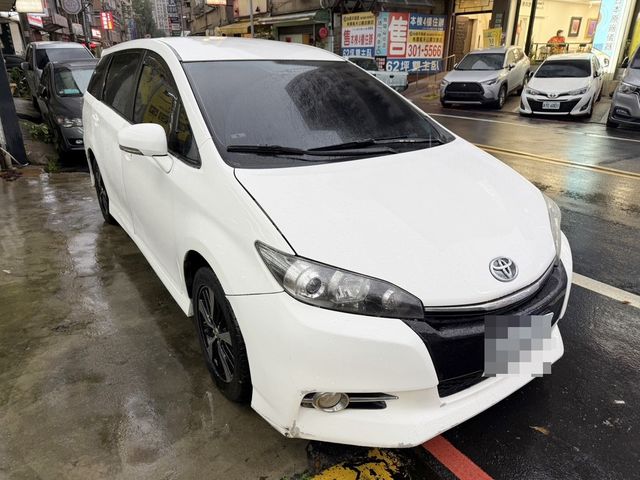 TOYOTA豐田 WISH  第5張相片