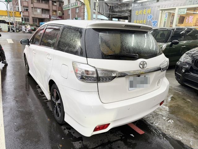 TOYOTA豐田 WISH  第9張相片