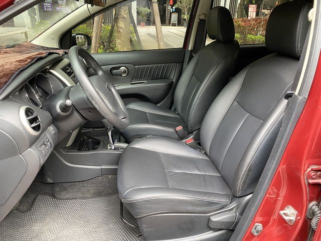 NISSAN日產 LIVINA  第4張相片