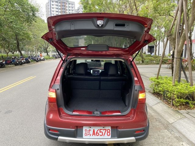 NISSAN日產 LIVINA  第8張相片