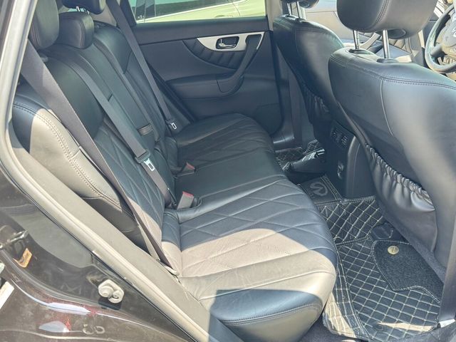 INFINITI無限 QX70  第5張相片