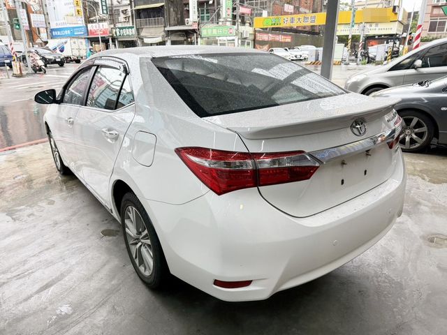 TOYOTA豐田 ALTIS  第4張相片