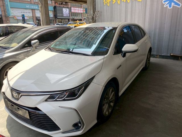 TOYOTA豐田 ALTIS  第1張相片