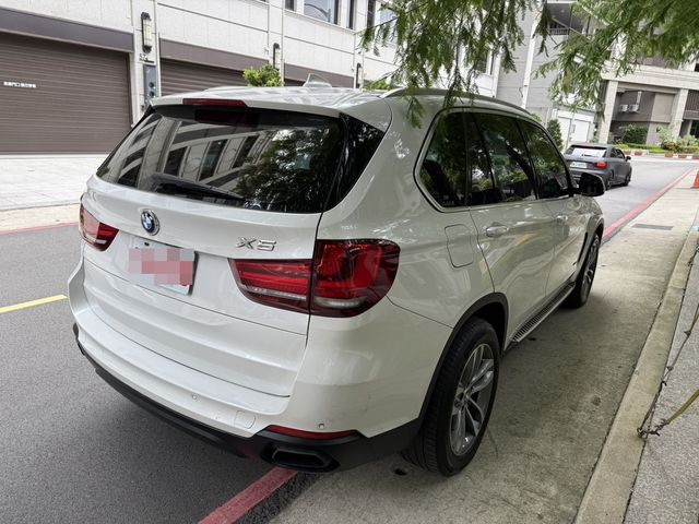 BMW寶馬 X5 XDRIVE25D  第2張相片