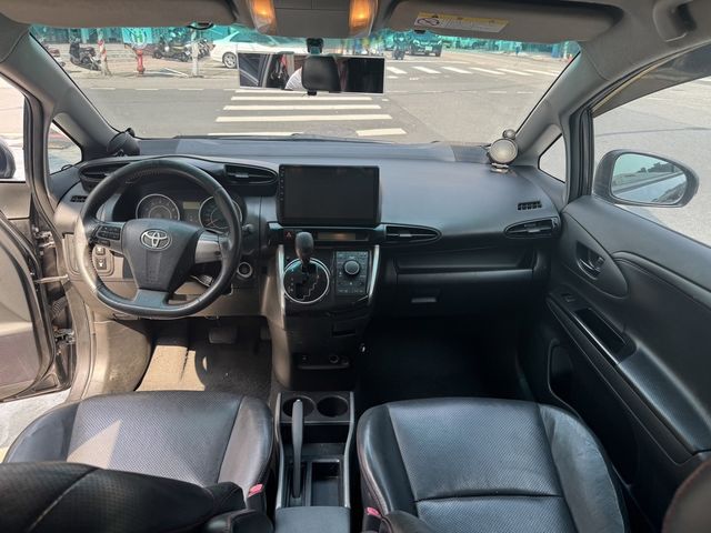 TOYOTA豐田 WISH  第5張相片