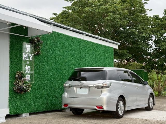TOYOTA豐田 WISH  第4張相片
