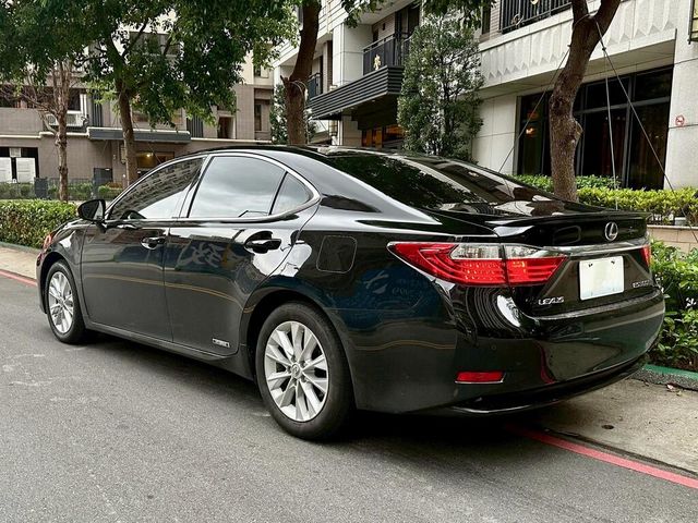 LEXUS凌志 ES300H  第2張相片