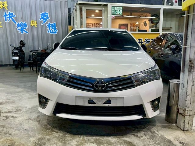 TOYOTA豐田 ALTIS  第1張相片