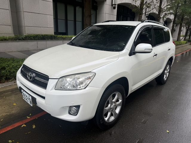 TOYOTA豐田 RAV4  第1張相片