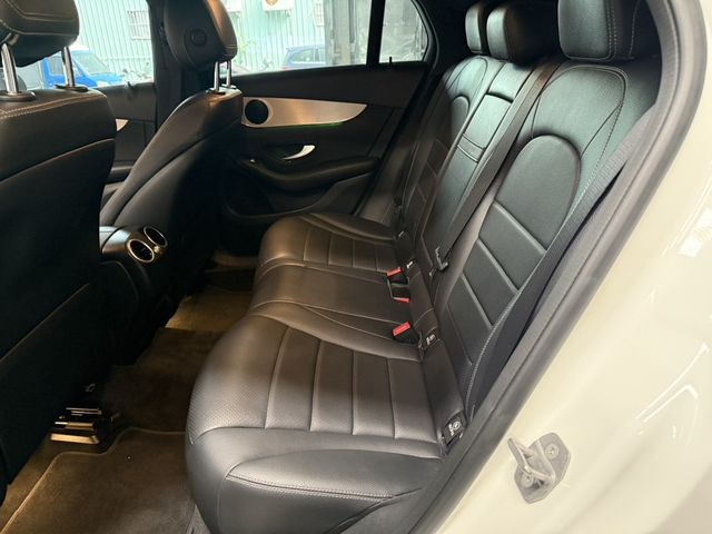 M-BENZ賓士 GLC200  第7張相片