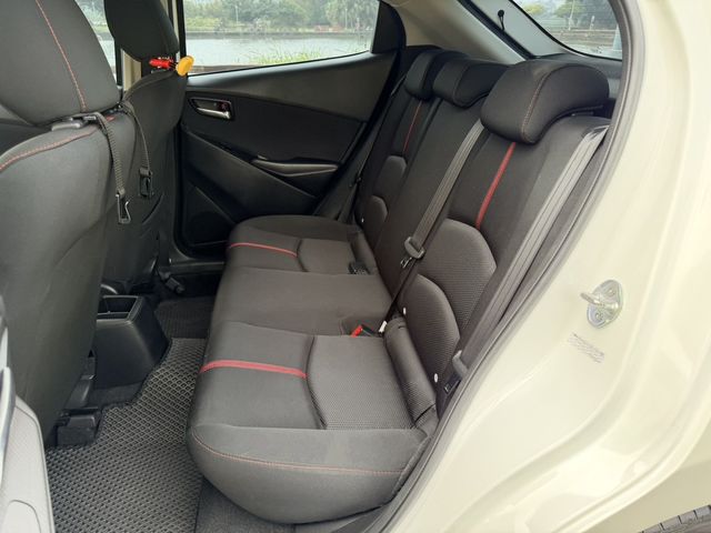 MAZDA馬自達 MAZDA 2  第7張相片
