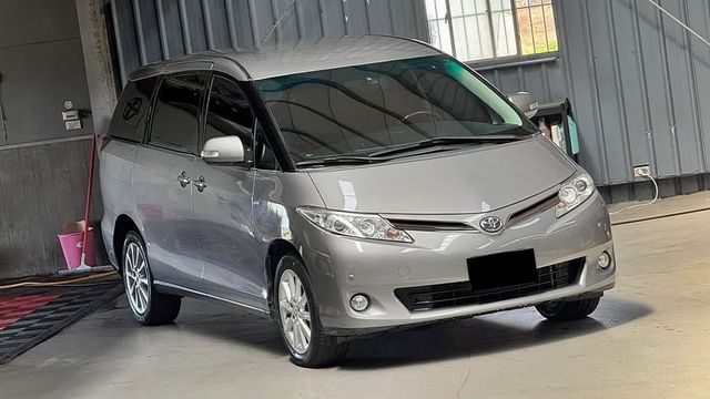 TOYOTA豐田 PREVIA  第3張相片