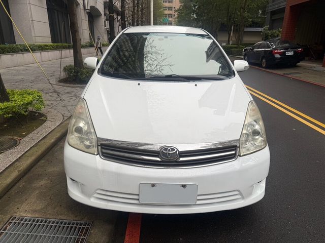 TOYOTA豐田 WISH  第3張相片