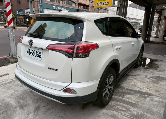 TOYOTA豐田 RAV4  第2張相片