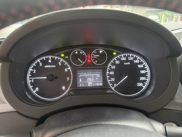 NISSAN日產 TIIDA  第5張相片