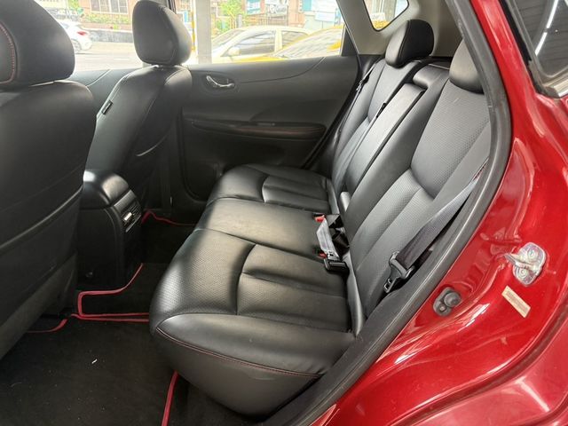 NISSAN日產 TIIDA  第8張相片