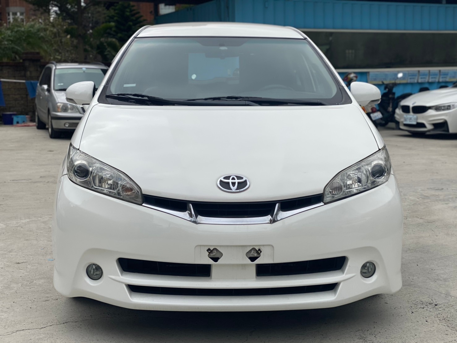 2022 8月實車在店 2012 Toyota Wish 超保值絕版七人座休旅 全新皮椅   第1張相片