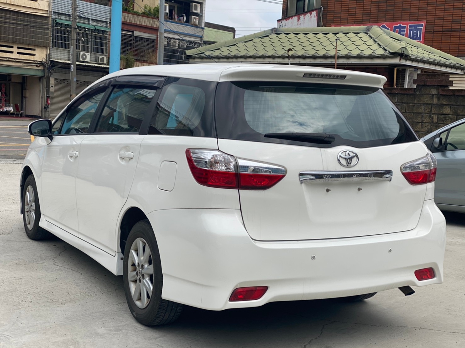 2022 8月實車在店 2012 Toyota Wish 超保值絕版七人座休旅 全新皮椅   第4張相片