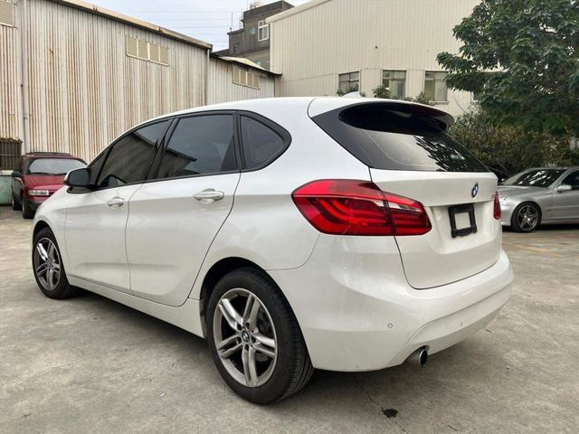 網路熱門店家 歡迎來店賞車!!  第5張相片