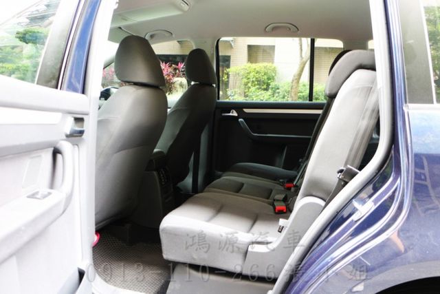 7人座/出遊好幫手/倒車顯影/漂亮好車  第6張相片